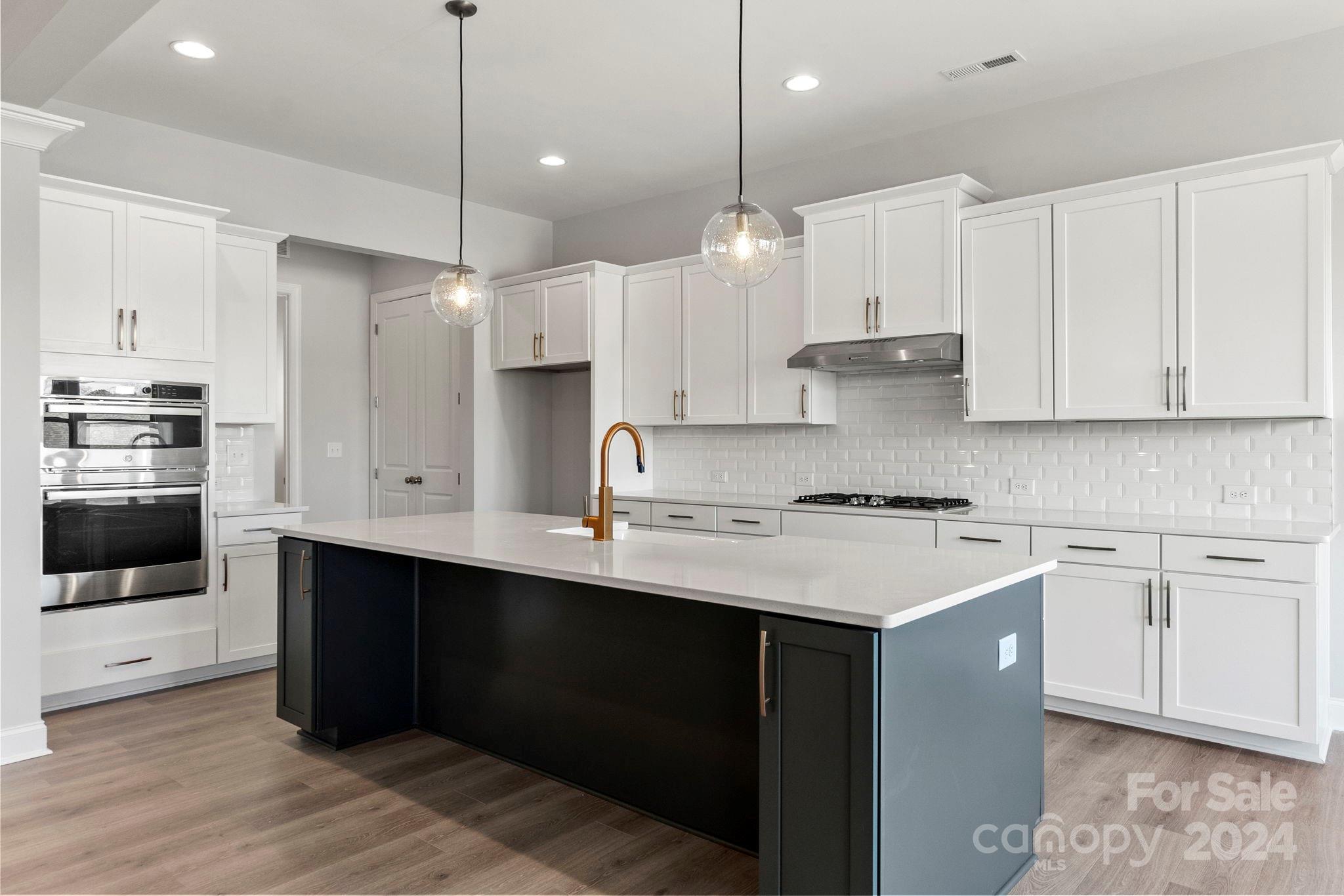 The Estates at Sugar Creek - Residential