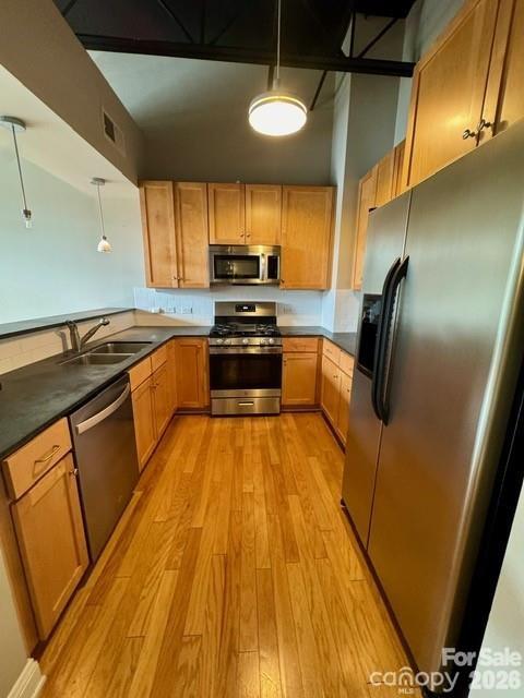 720 Governor Morrison Street 209