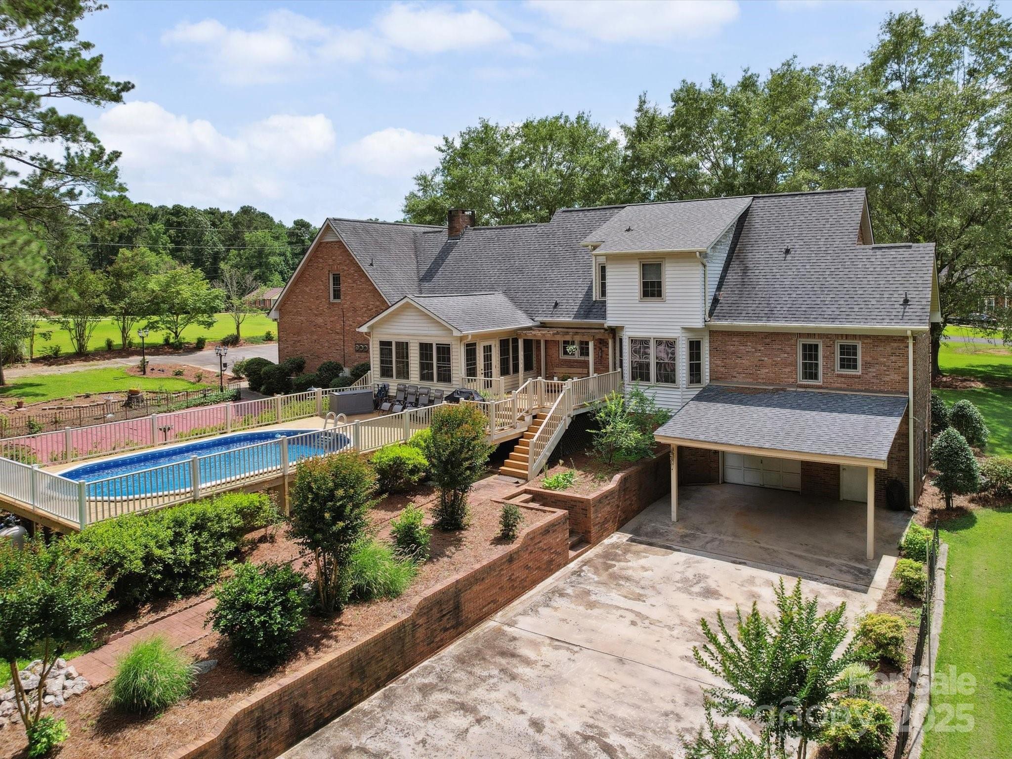 394 E Goldmine Road