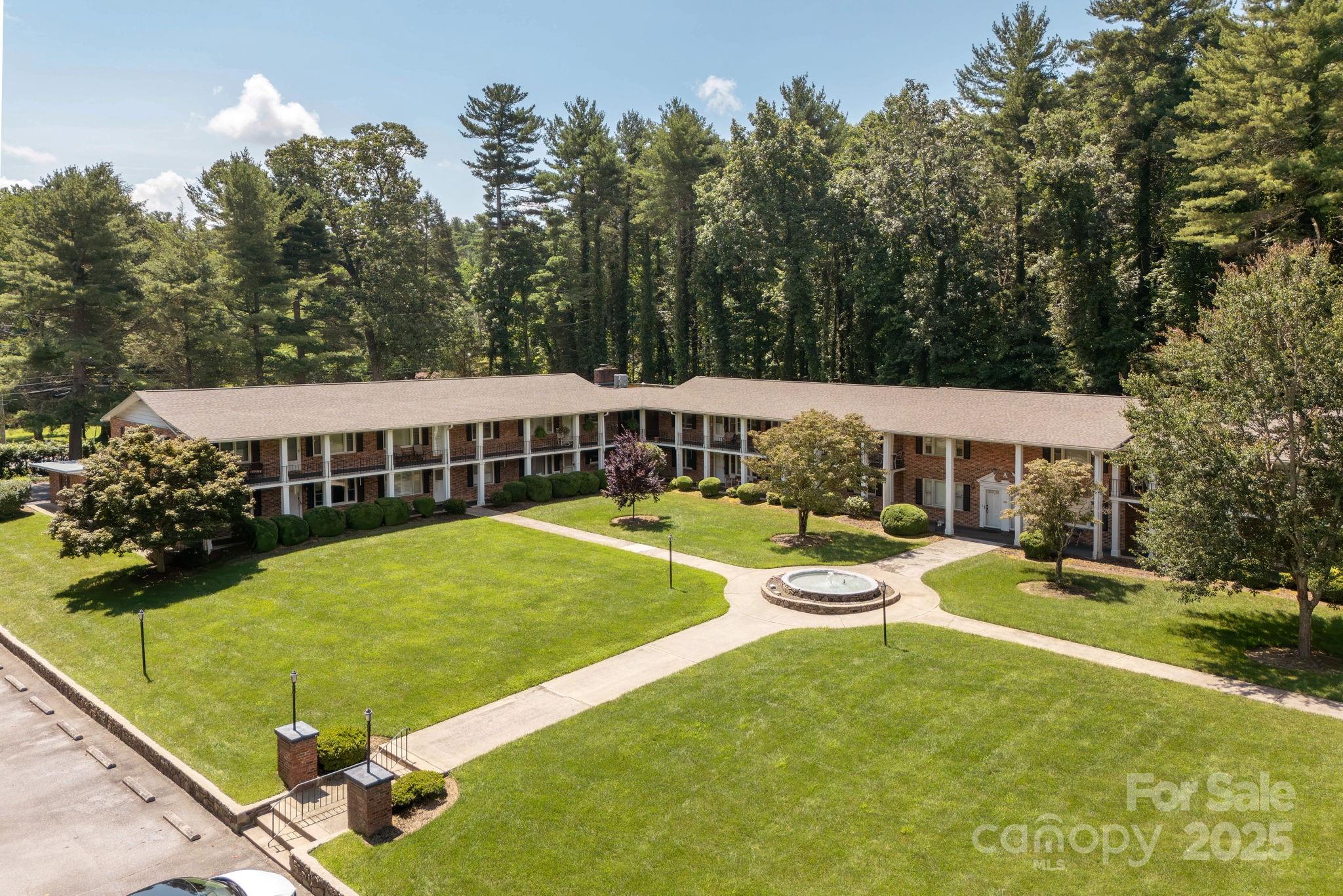 Flat Rock Manor - Residential