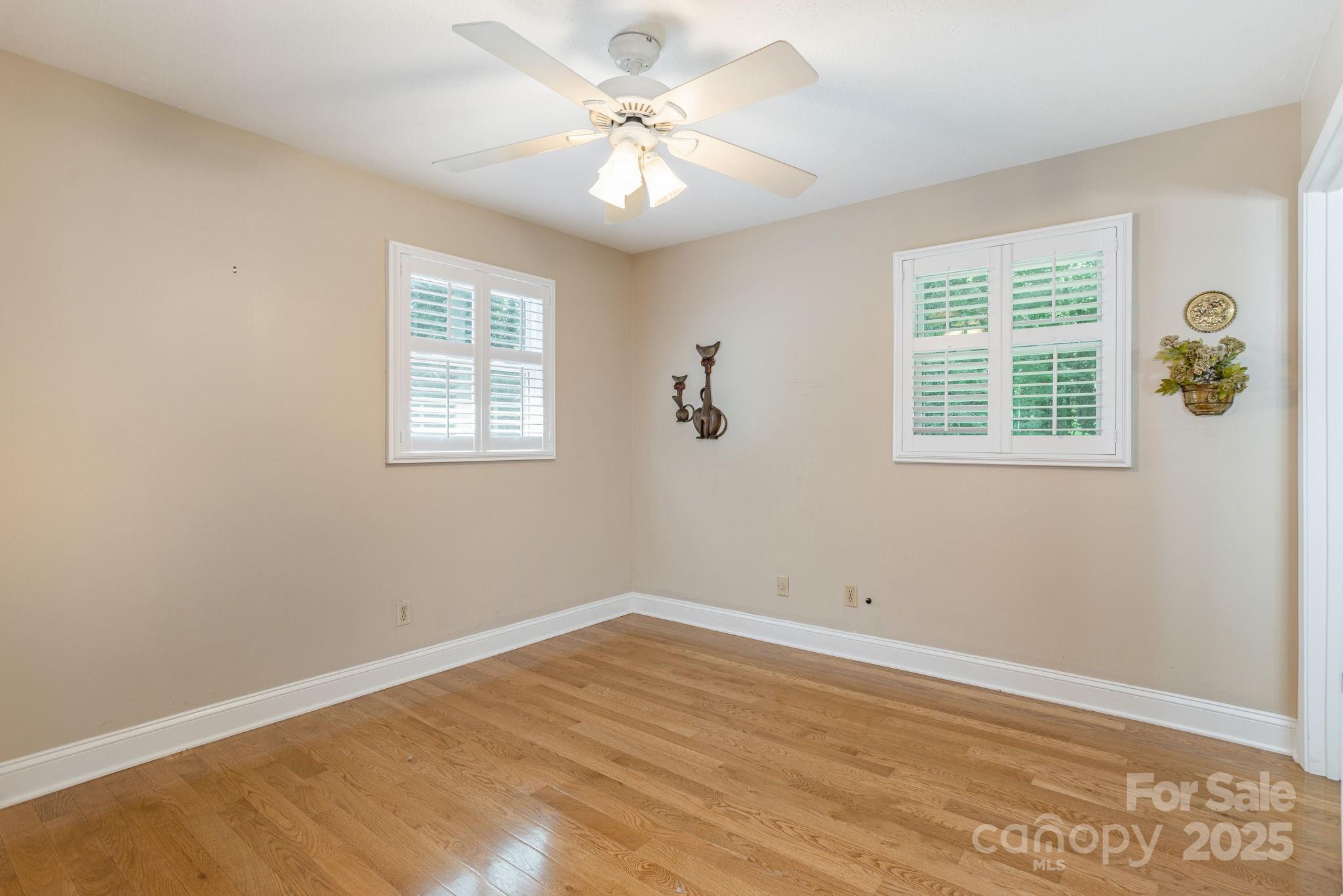 Flat Rock Manor - Residential