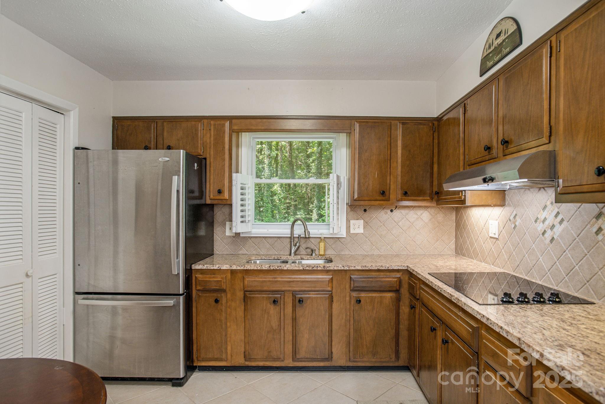 Flat Rock Manor - Residential