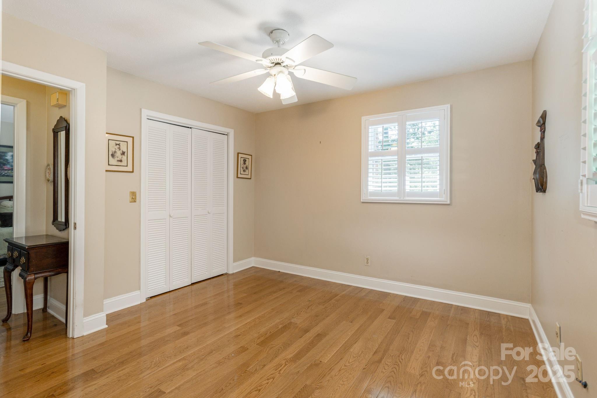 Flat Rock Manor - Residential