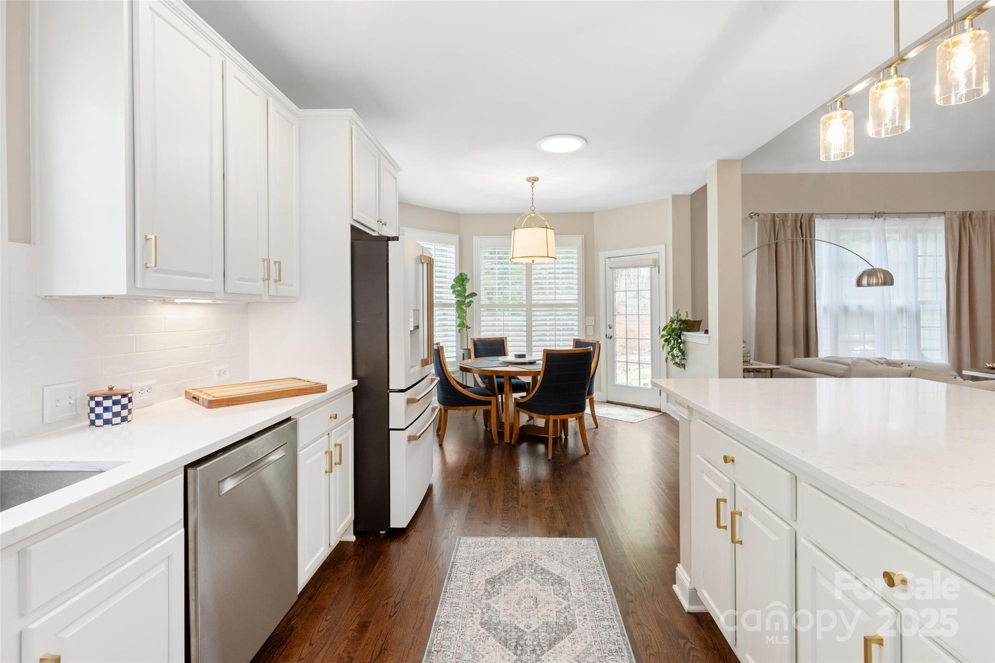 875 Stratford Run Drive