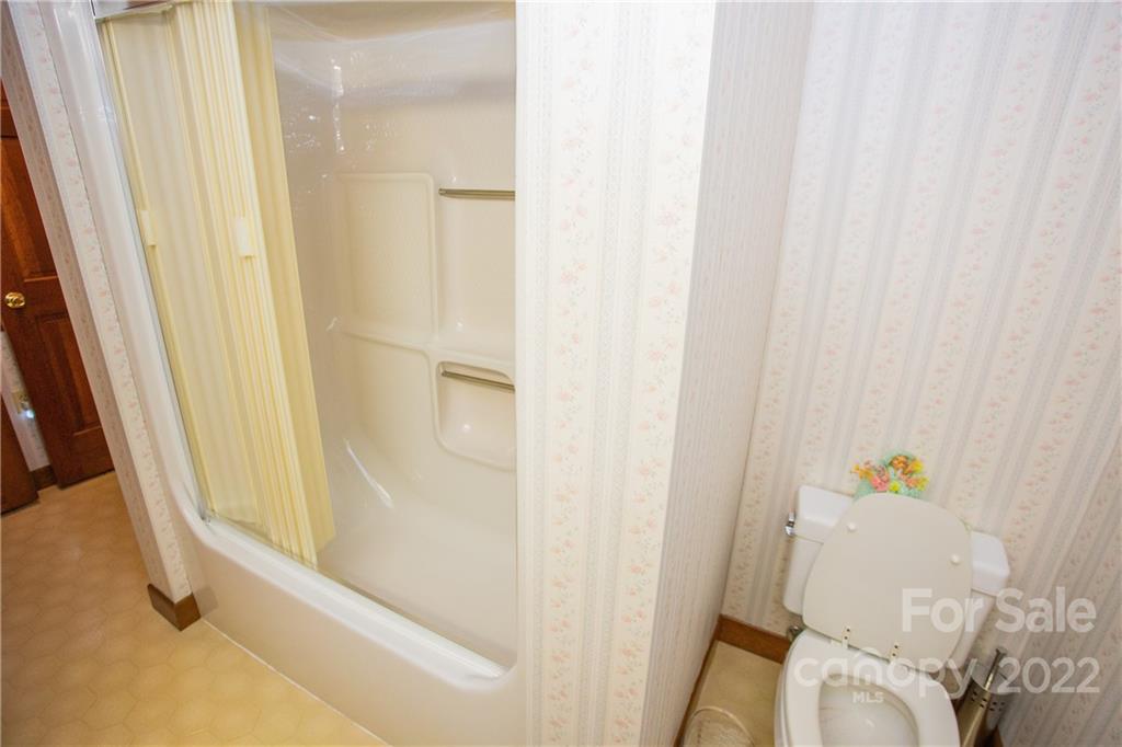 Lake Hickory - Residential