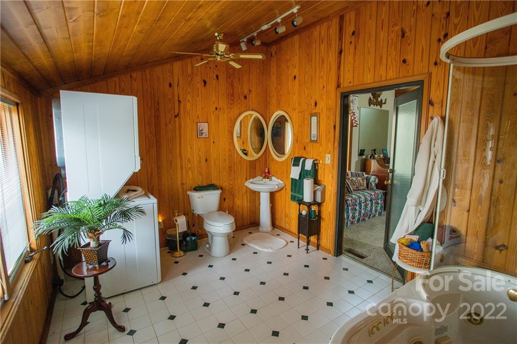 Lake Hickory - Residential