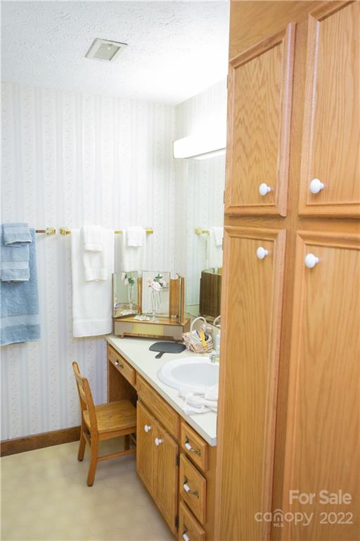 Lake Hickory - Residential