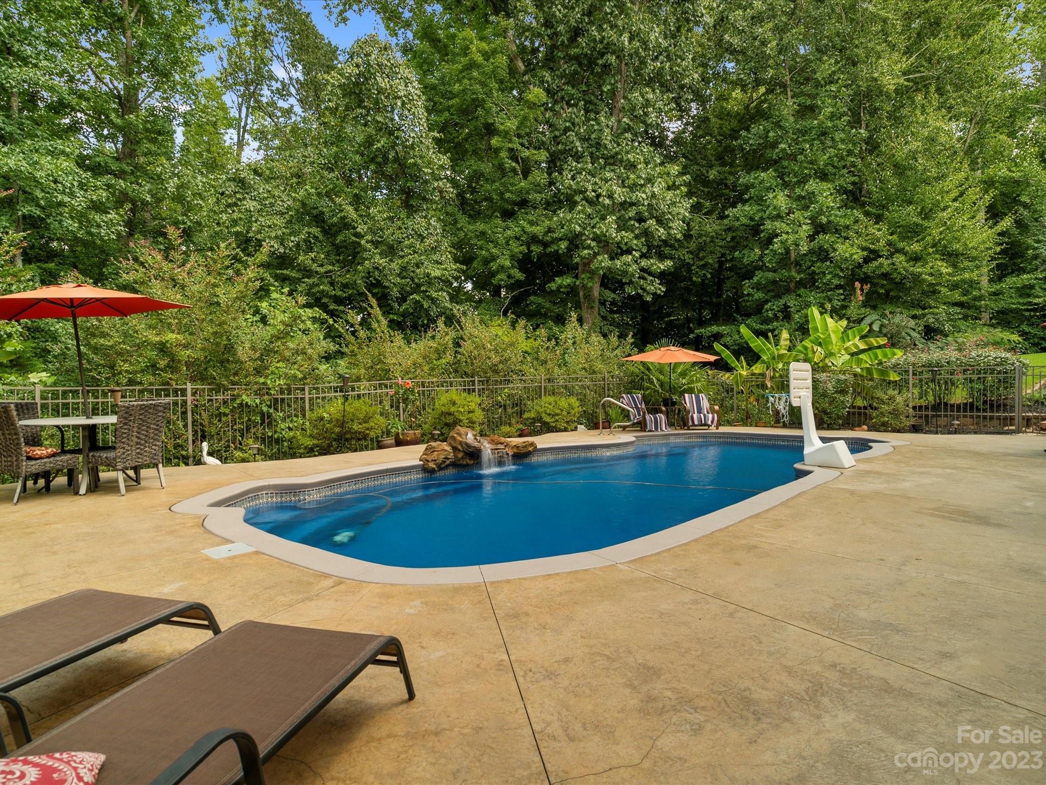 Elmhurst Estates - Residential