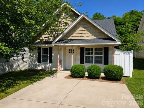 Photo of 3629 Silver Ore Lane, Charlotte, NC 28216 (MLS # 4384203)