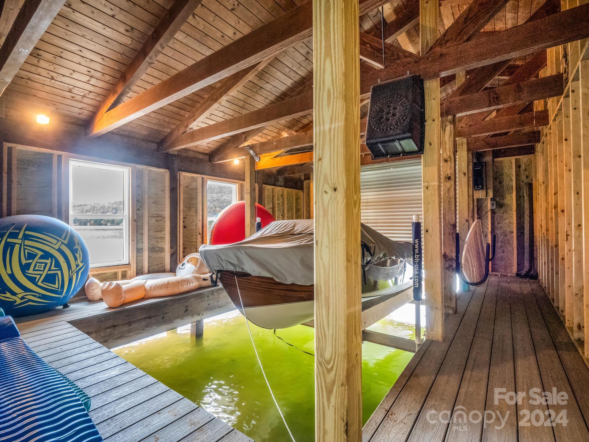 Rumbling Bald on Lake Lure - Residential