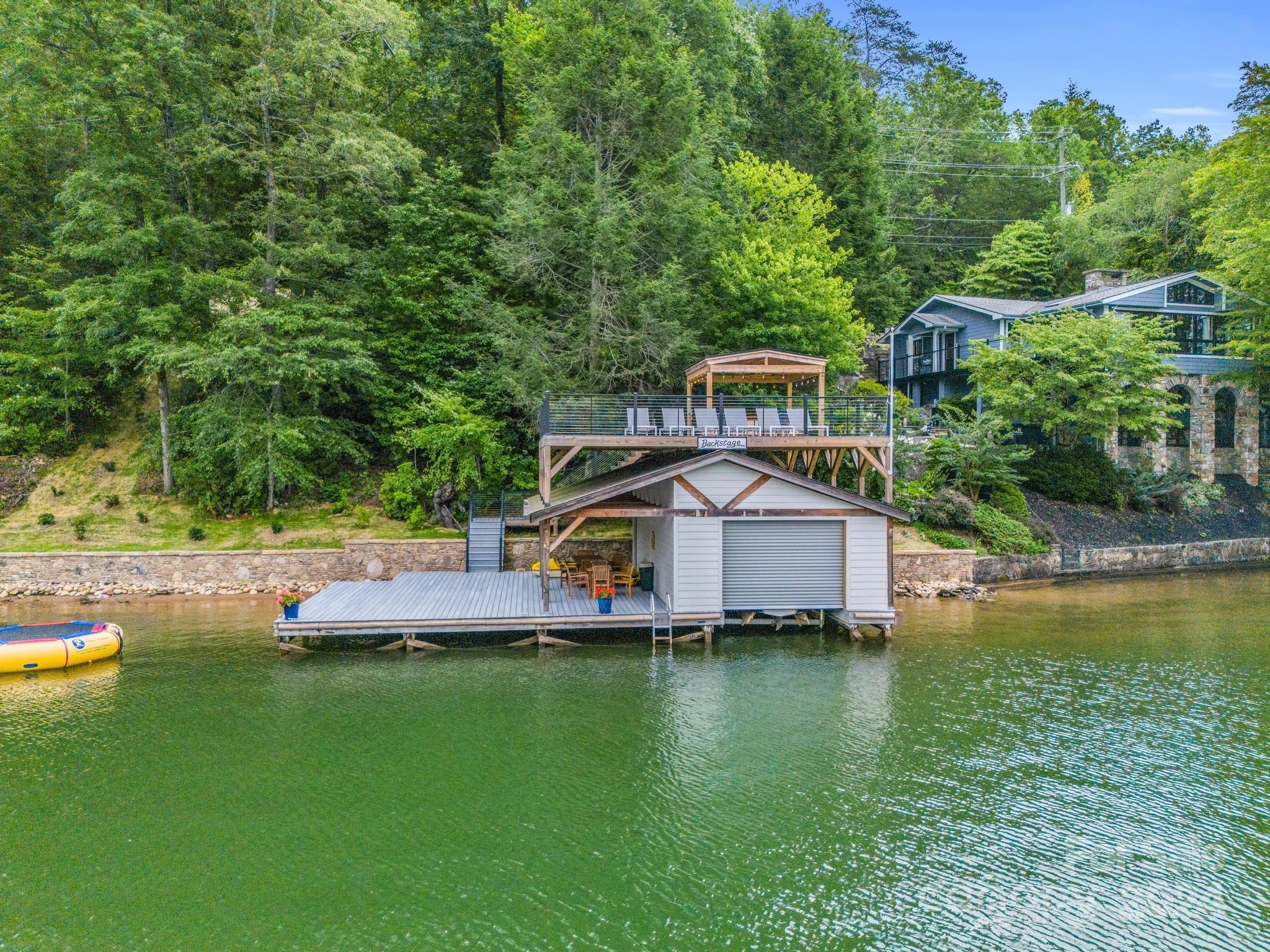 Rumbling Bald on Lake Lure - Residential