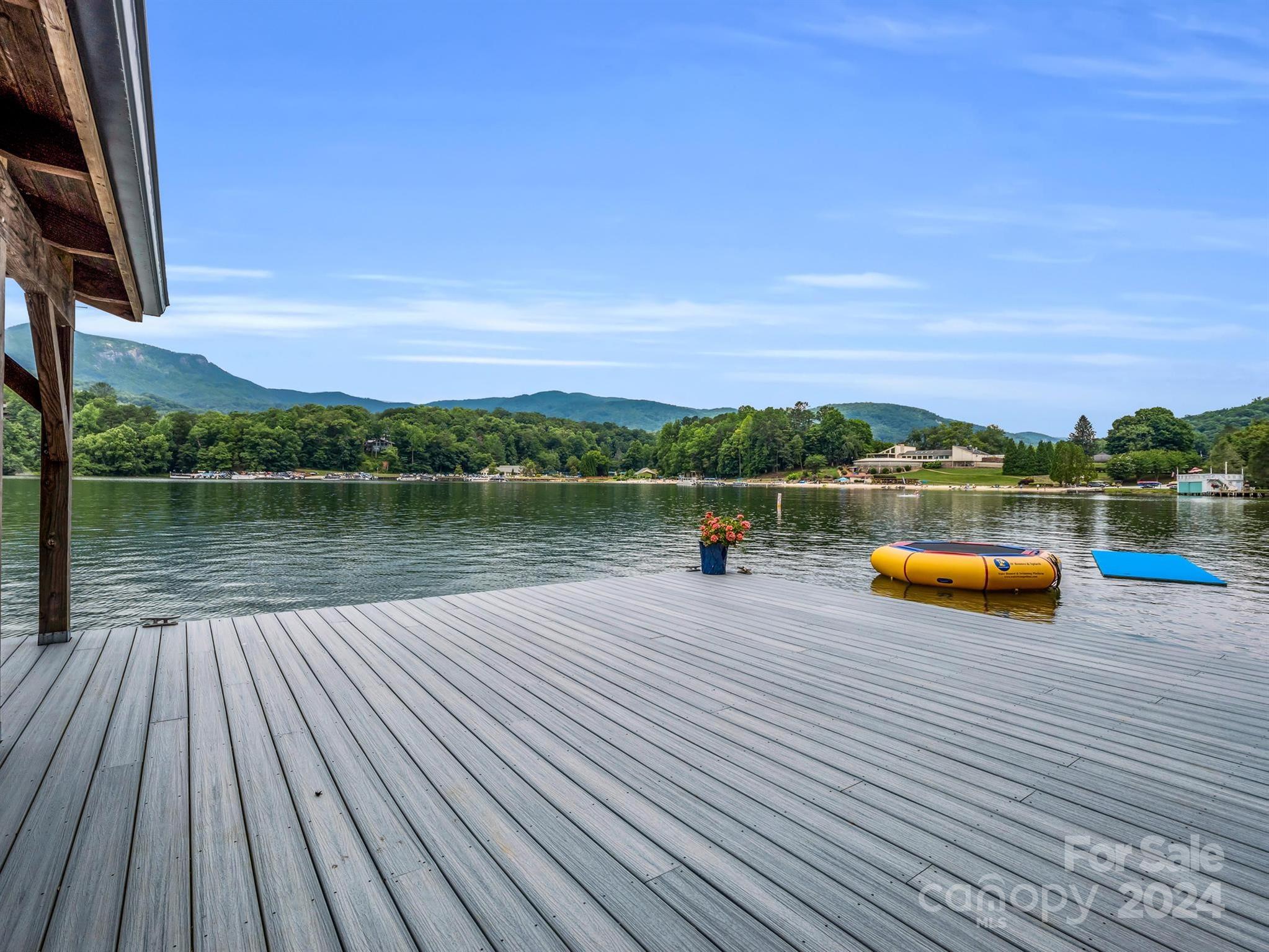 Rumbling Bald on Lake Lure - Residential