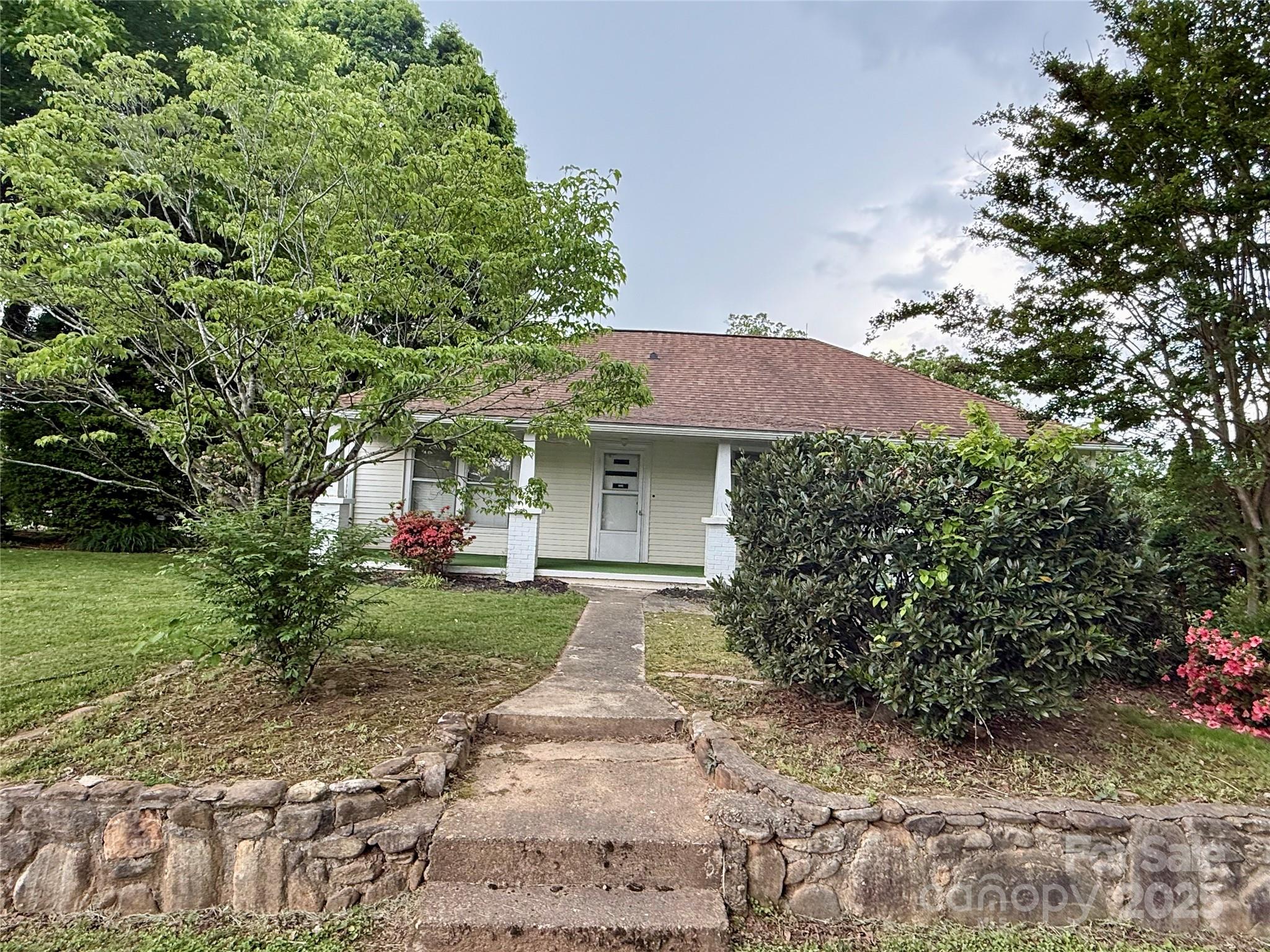 633 Ridge Road
