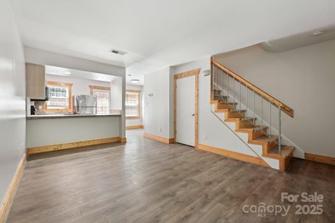 Photo of 636 Chipley Avenue #6, Charlotte, NC 28205 (MLS # 4332904)