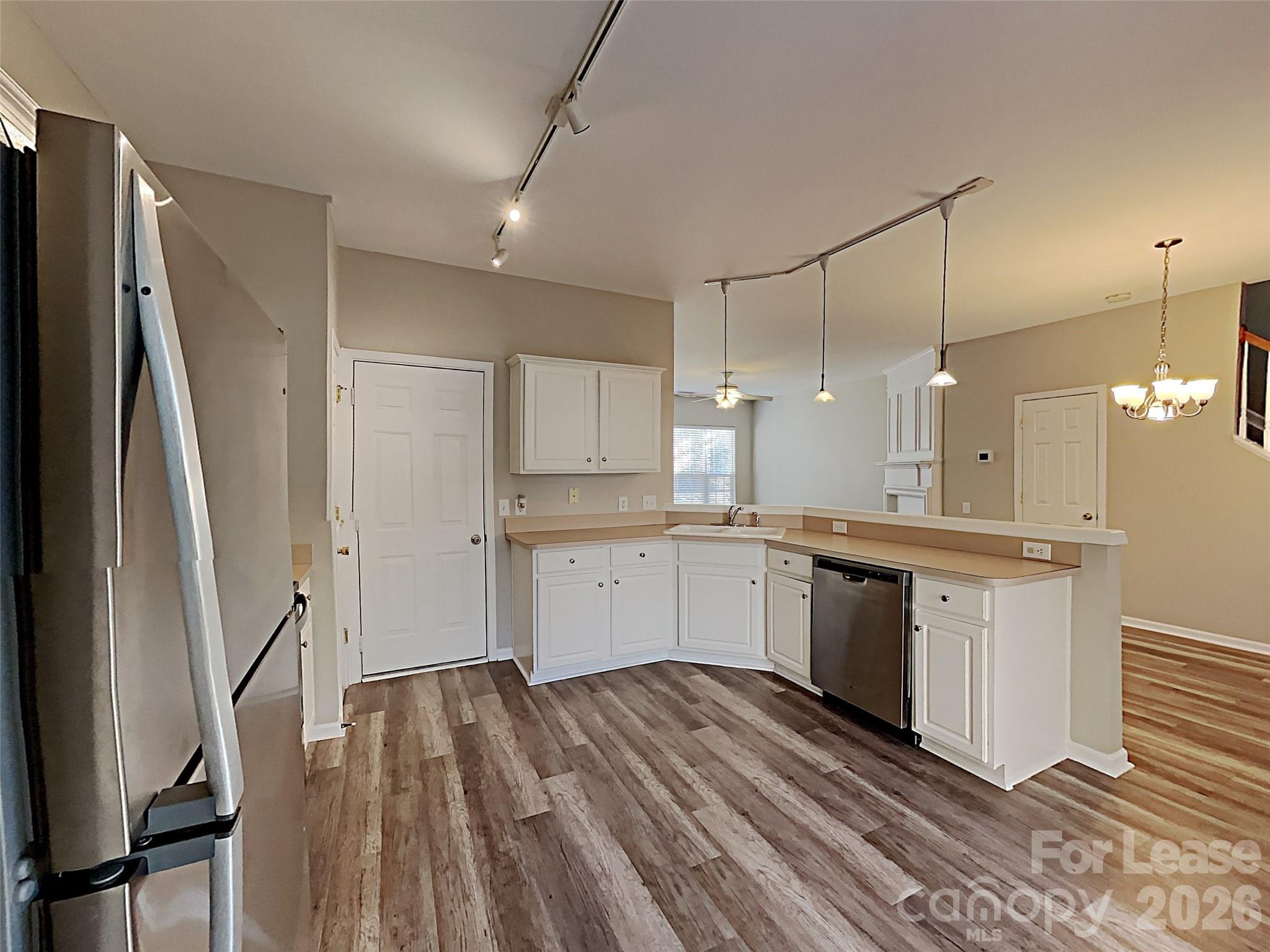 3309 Elizabeth Glen Drive