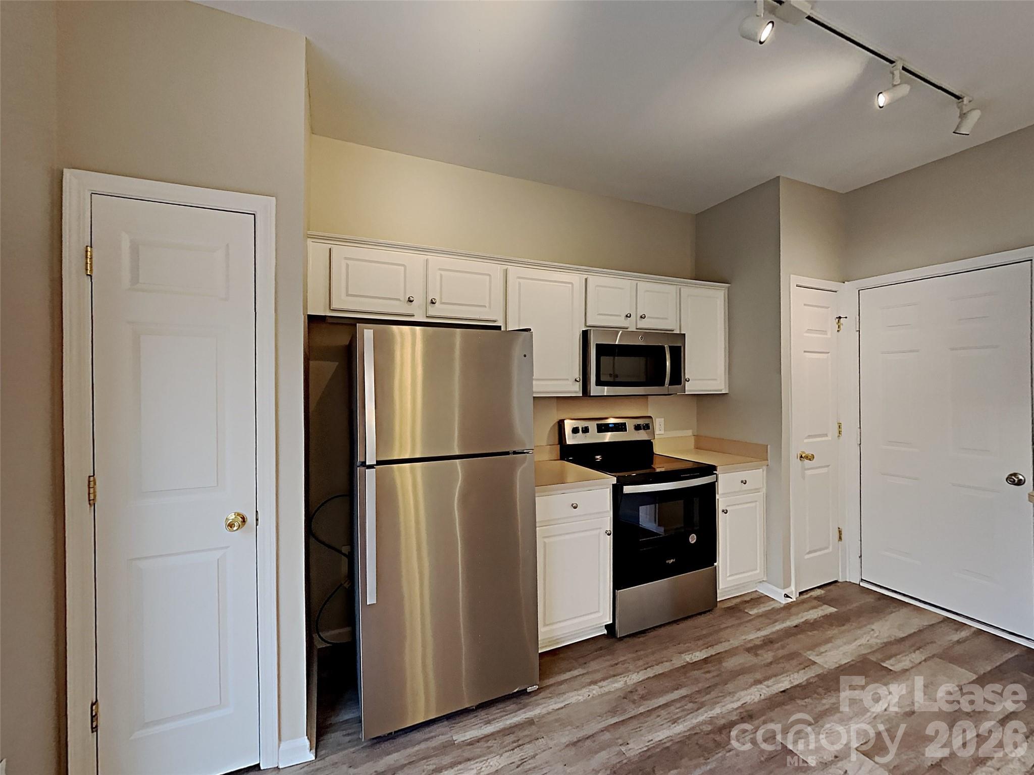 3309 Elizabeth Glen Drive