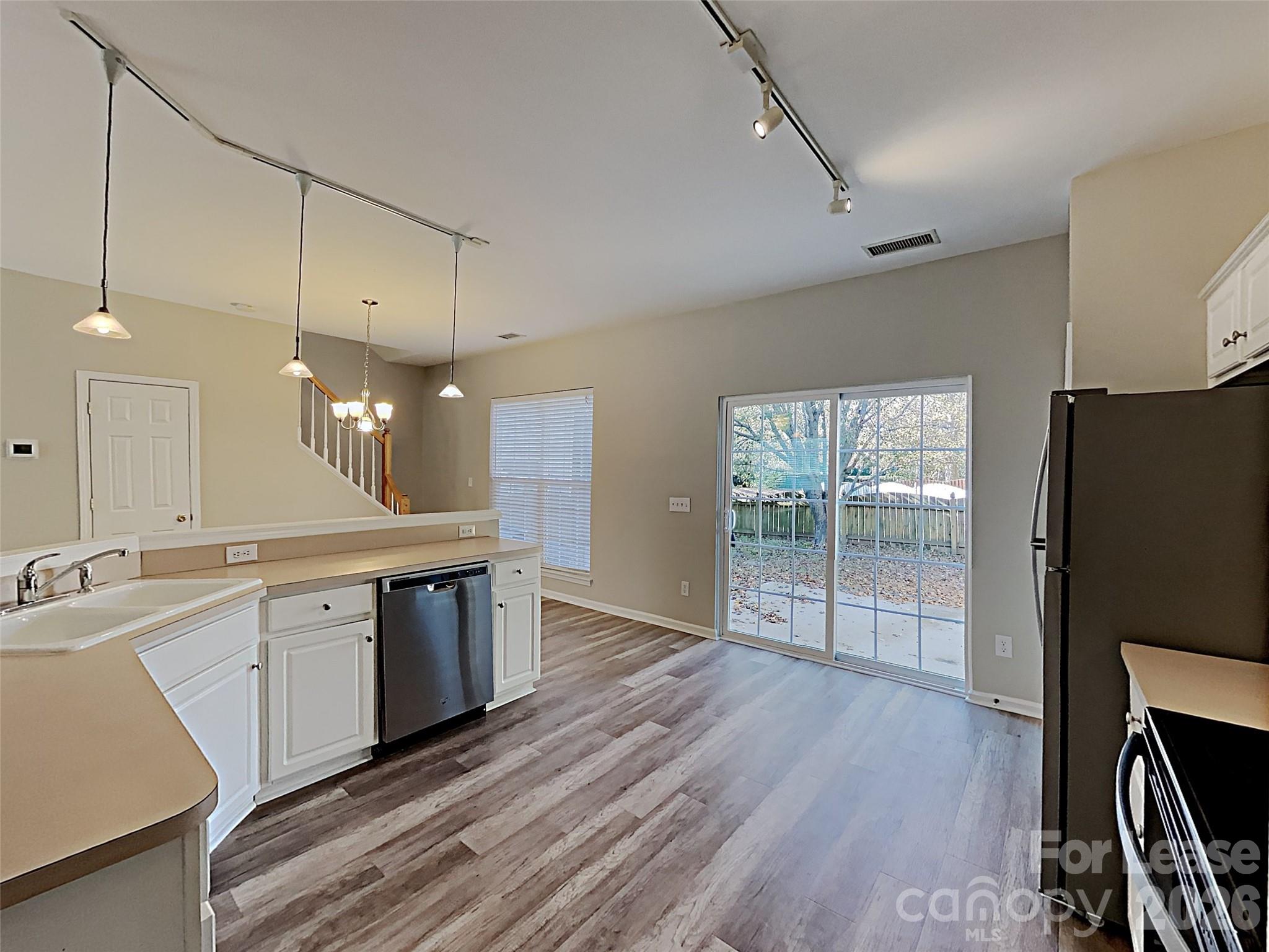 3309 Elizabeth Glen Drive