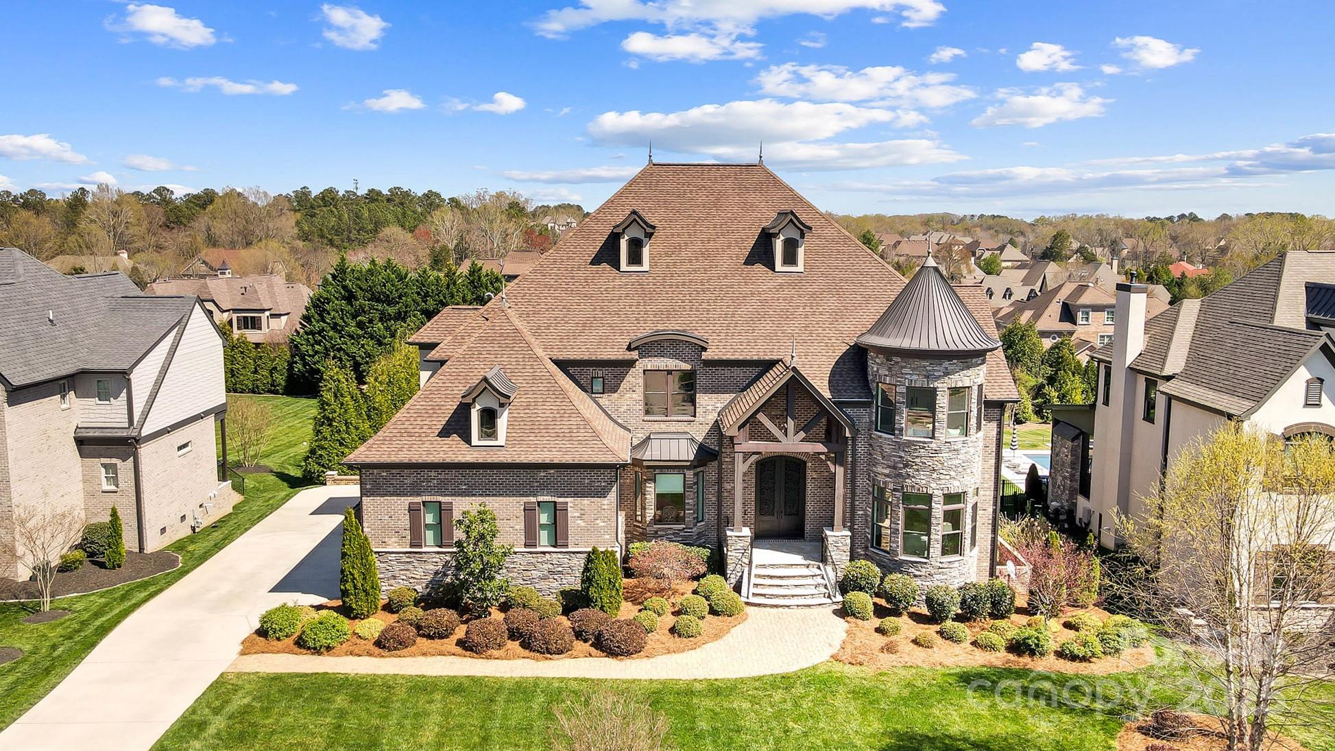 1311 Sunnys Halo Lane