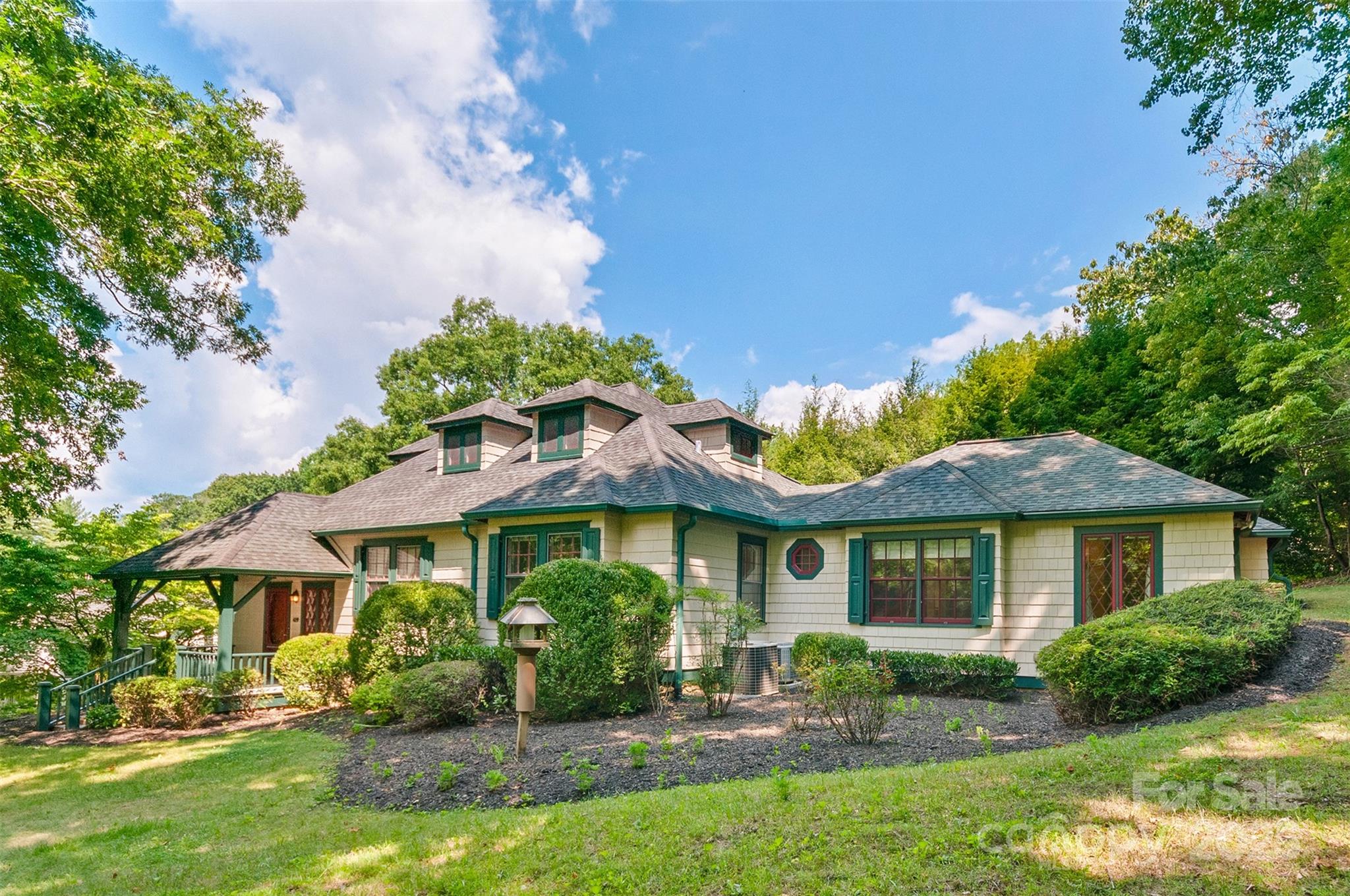 419 Country Club Drive