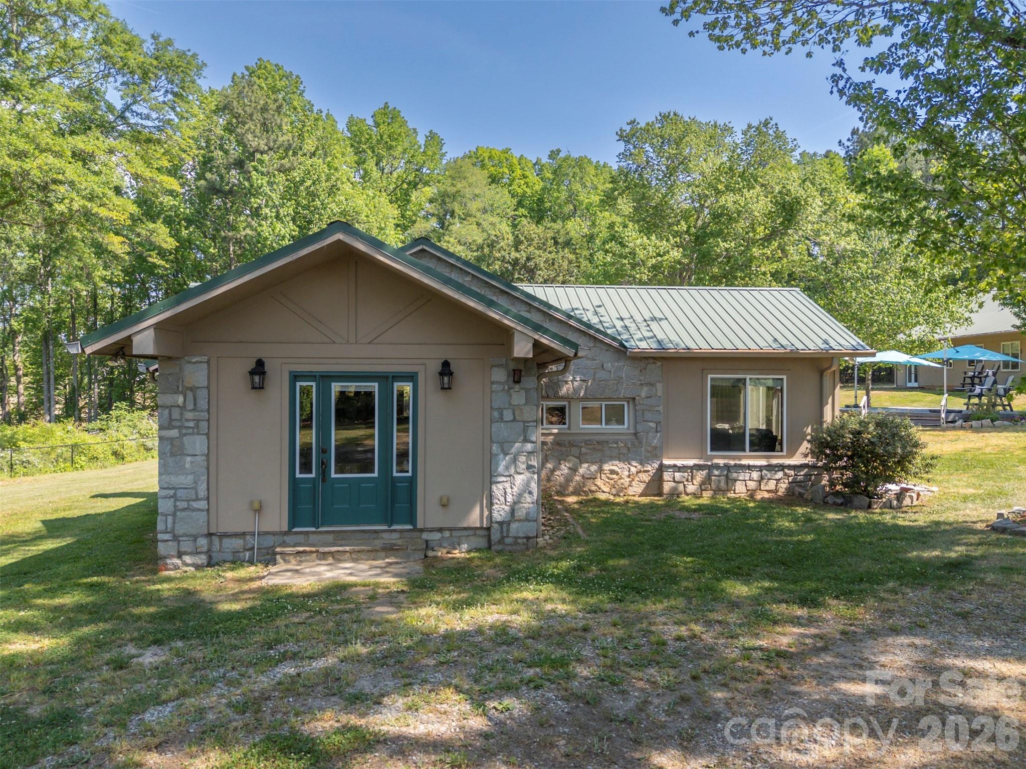 183-185 Rubin Thorne Road