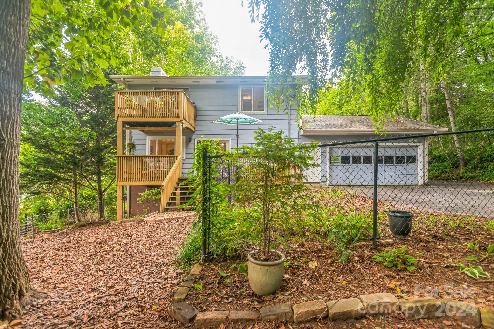 Haw Creek - Residential