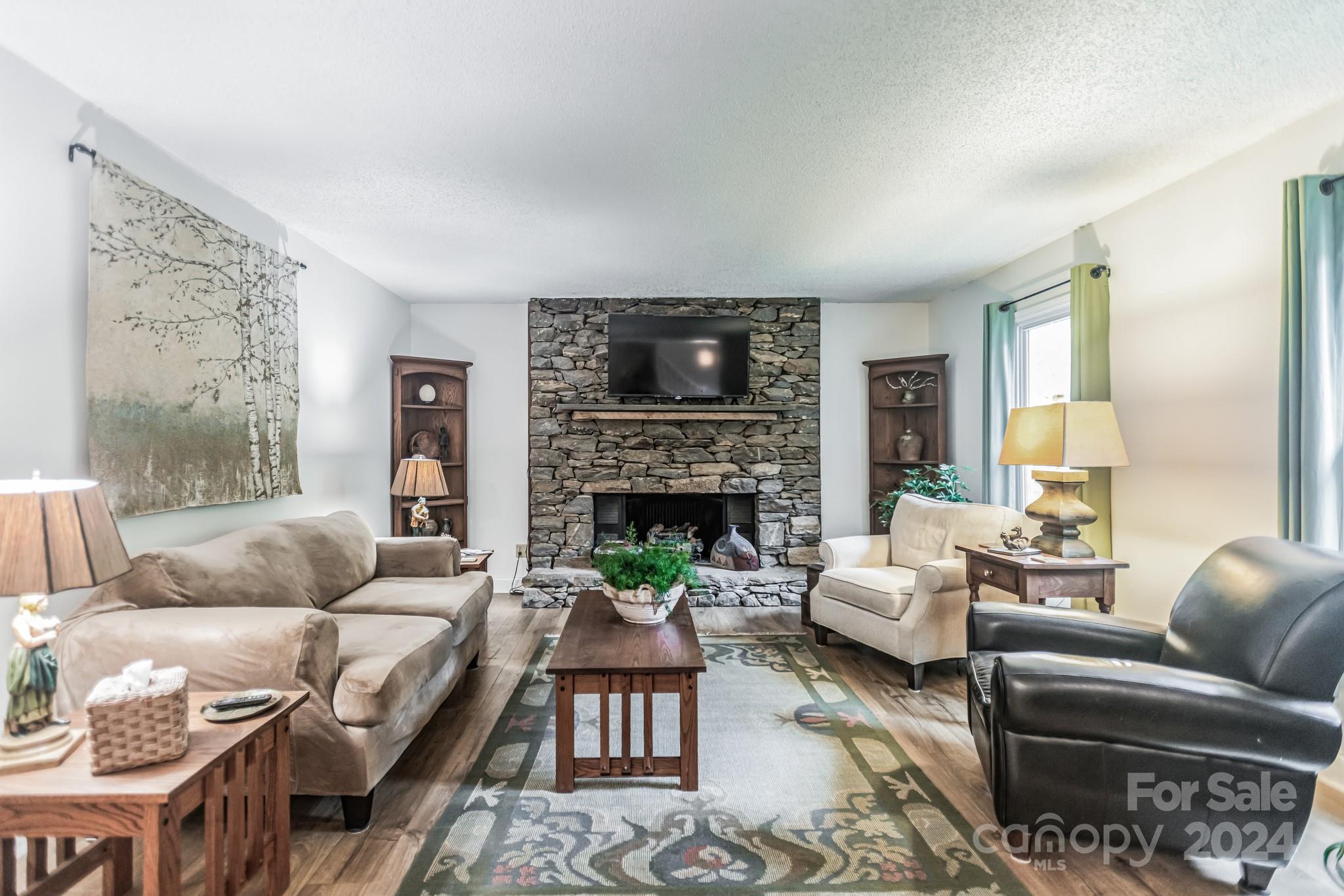 Haw Creek - Residential