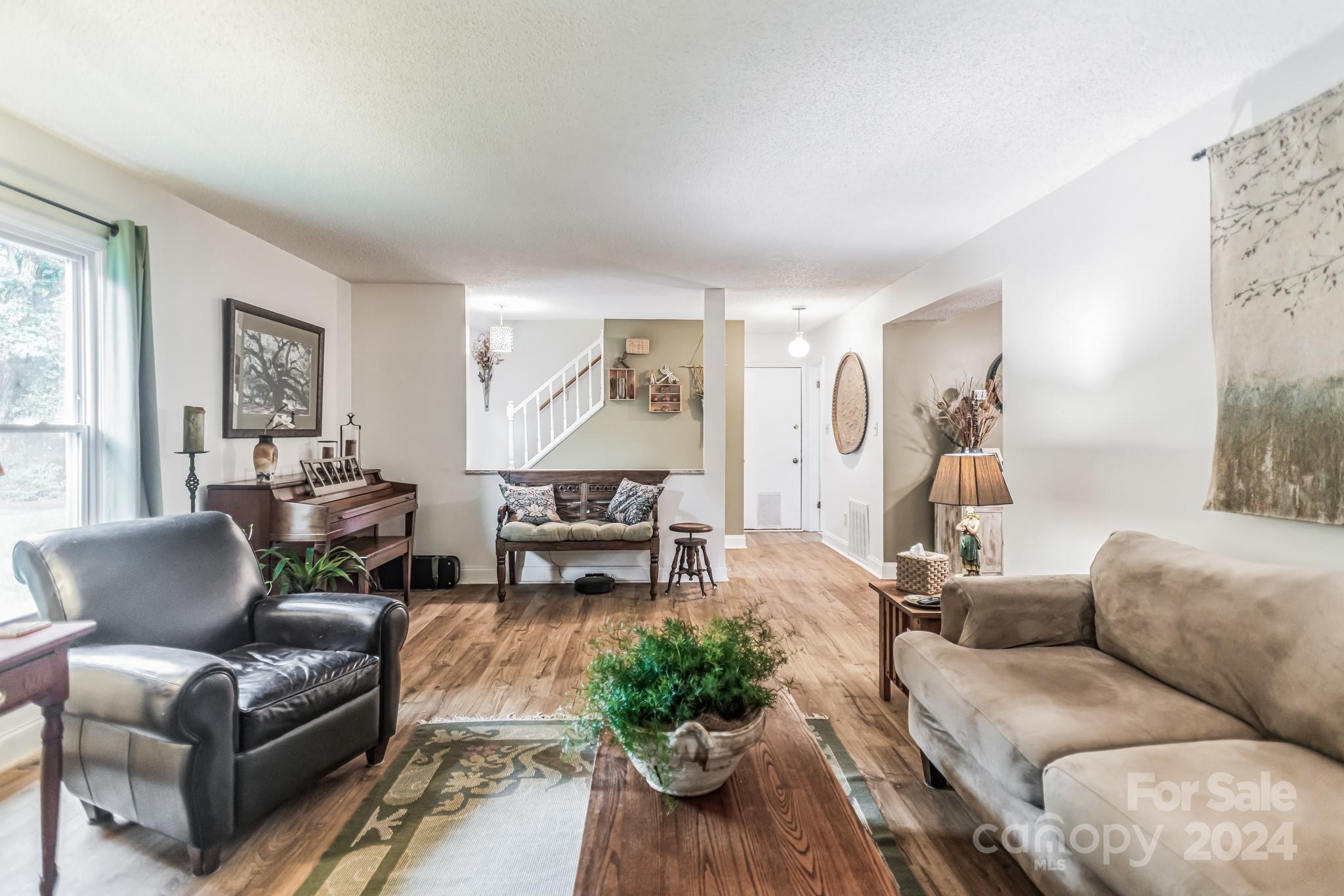 Haw Creek - Residential