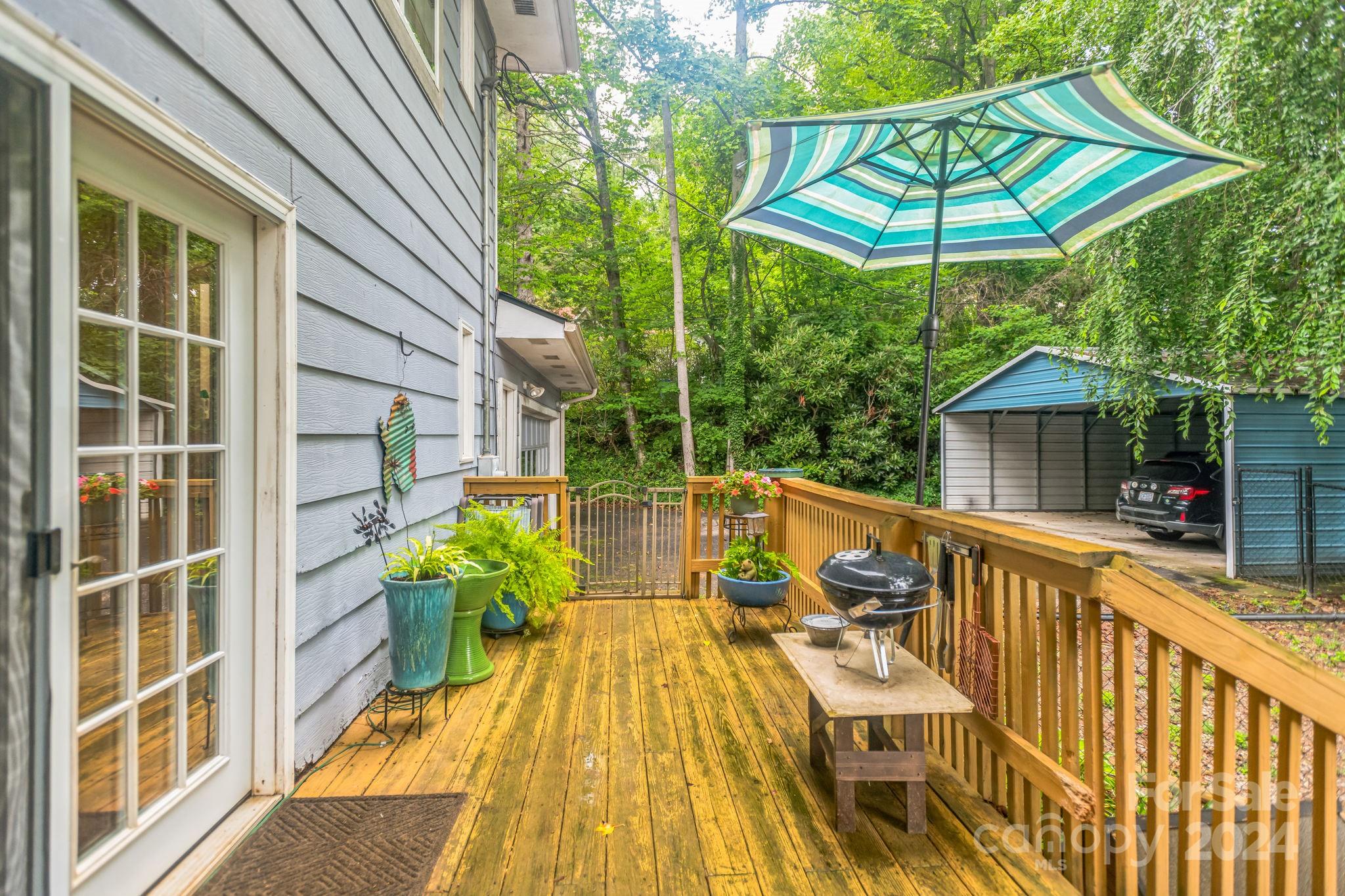 Haw Creek - Residential