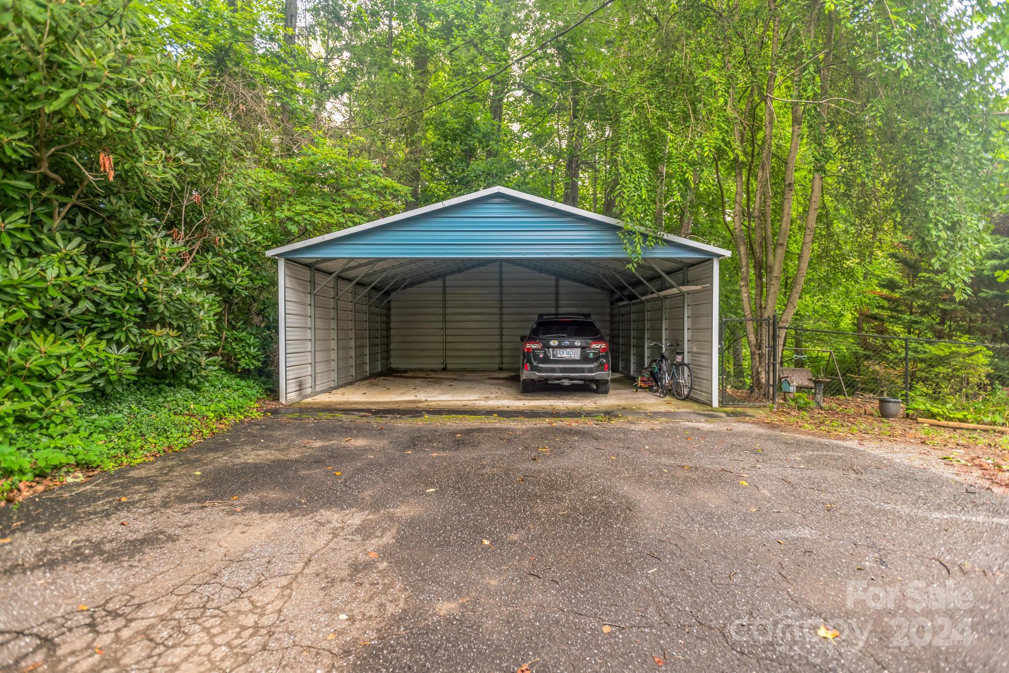 Haw Creek - Residential