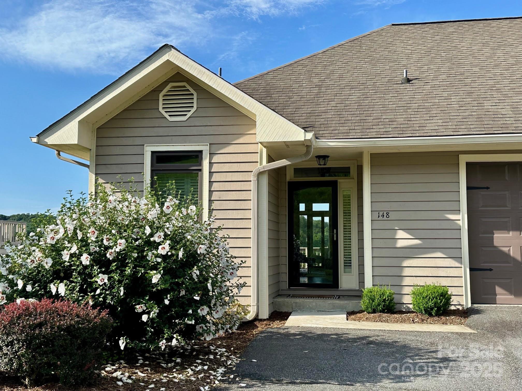 148 Fairway View Place