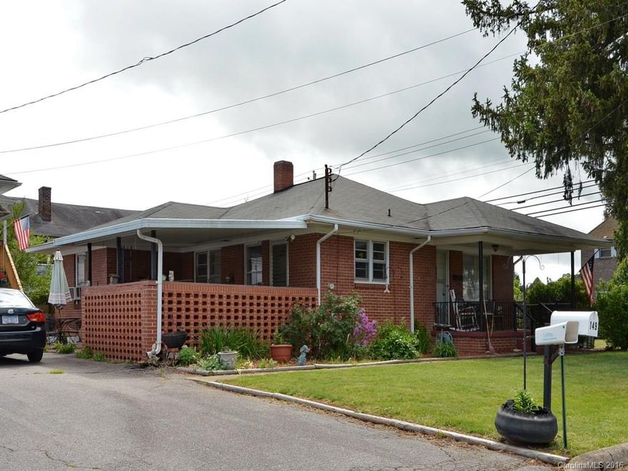 Brick cottage plus a 2/1 garage apartment.  Great rental history plus a 1200 sq. ft. garage/storage building.  24 hour notice to show.