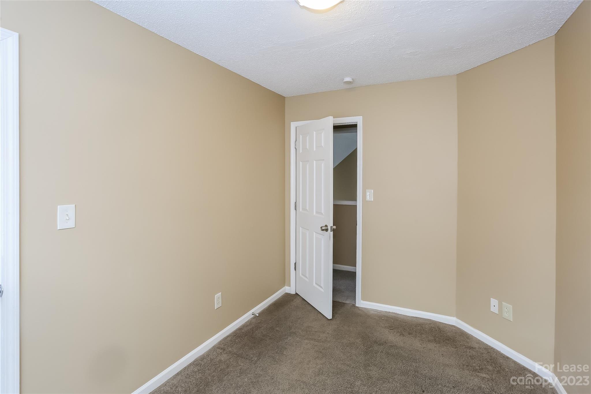 Alexis Pointe - Residential Lease