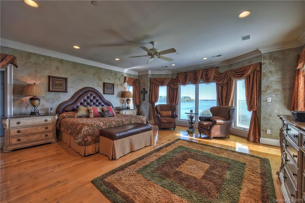 Cowans Ford Country Club - Residential