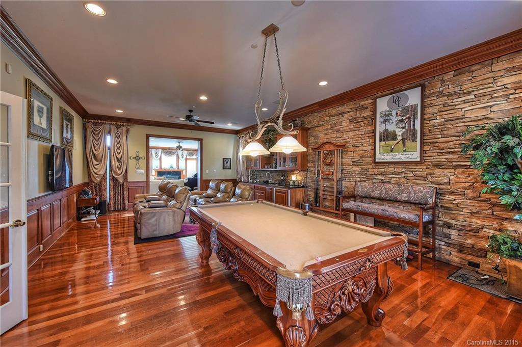 Cowans Ford Country Club - Residential