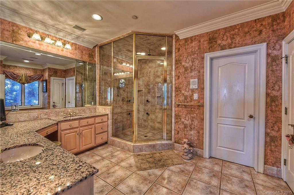 Cowans Ford Country Club - Residential