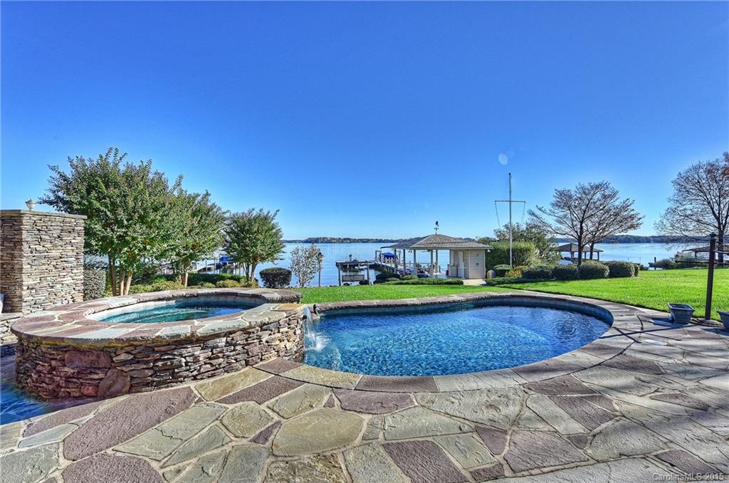 Cowans Ford Country Club - Residential