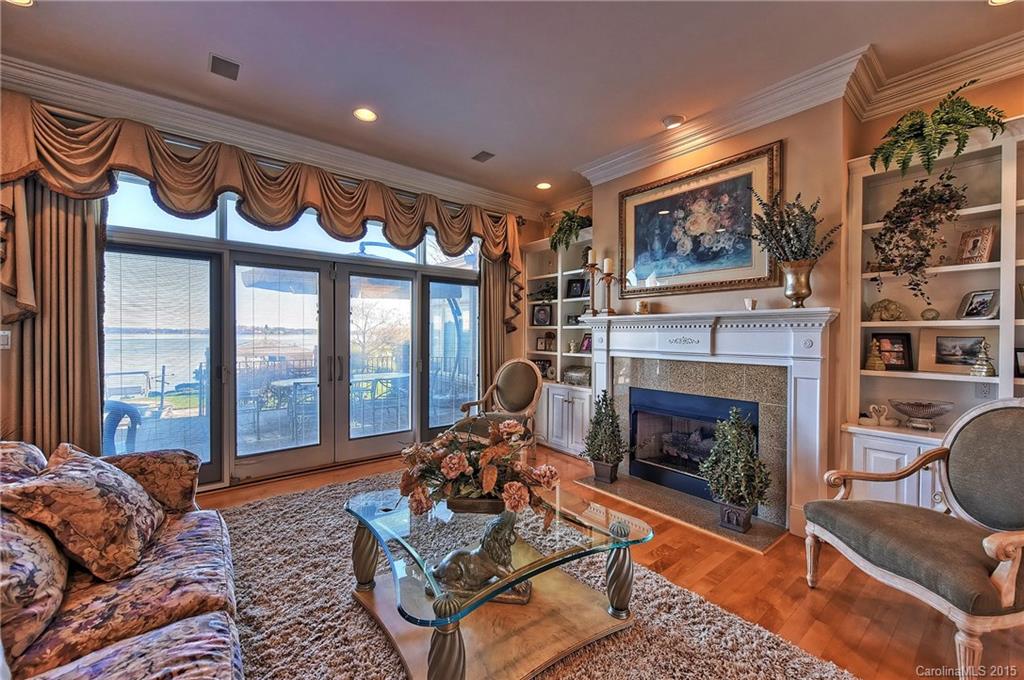 Cowans Ford Country Club - Residential