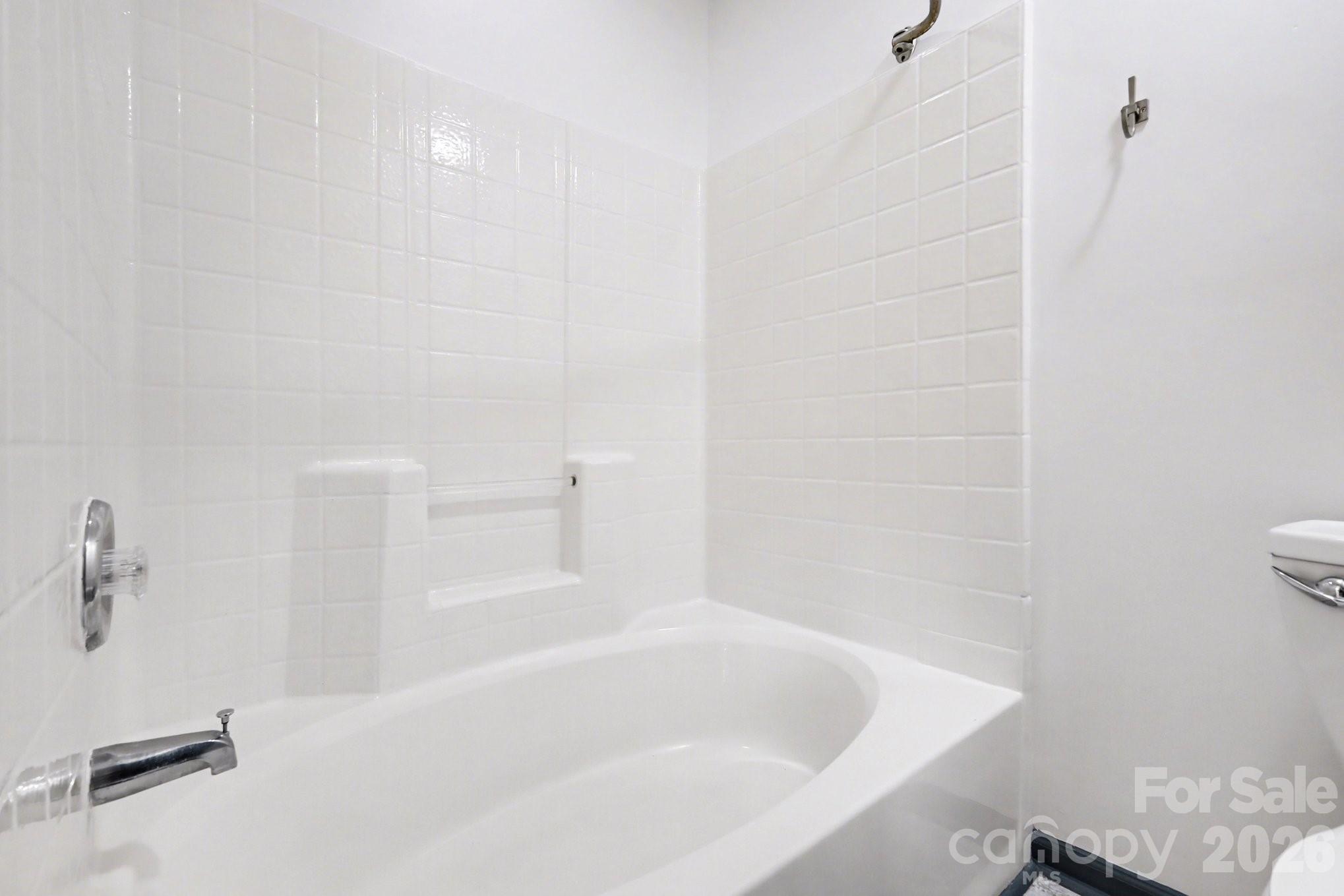 Elizabeth Townes - Residential