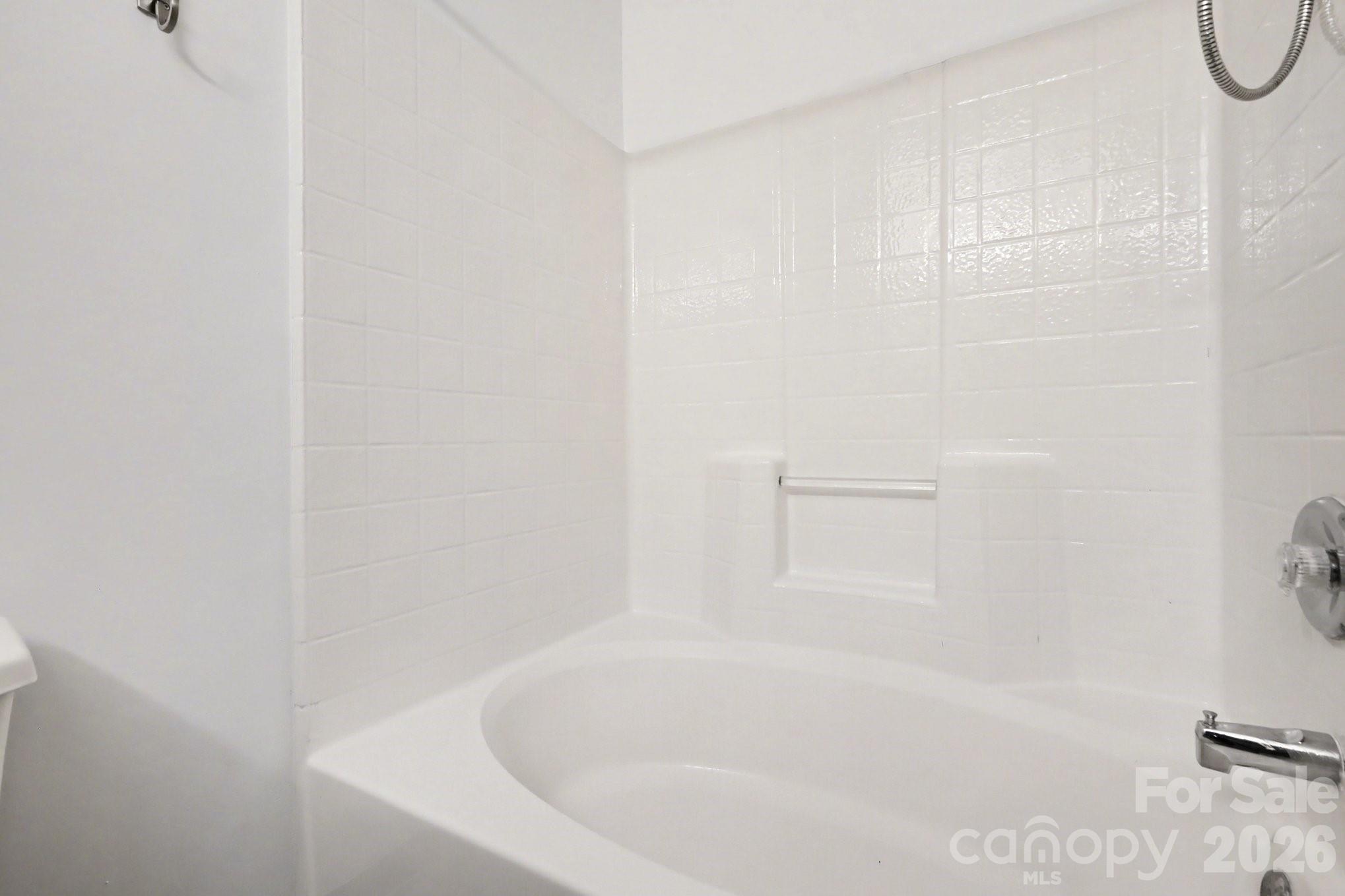 Elizabeth Townes - Residential