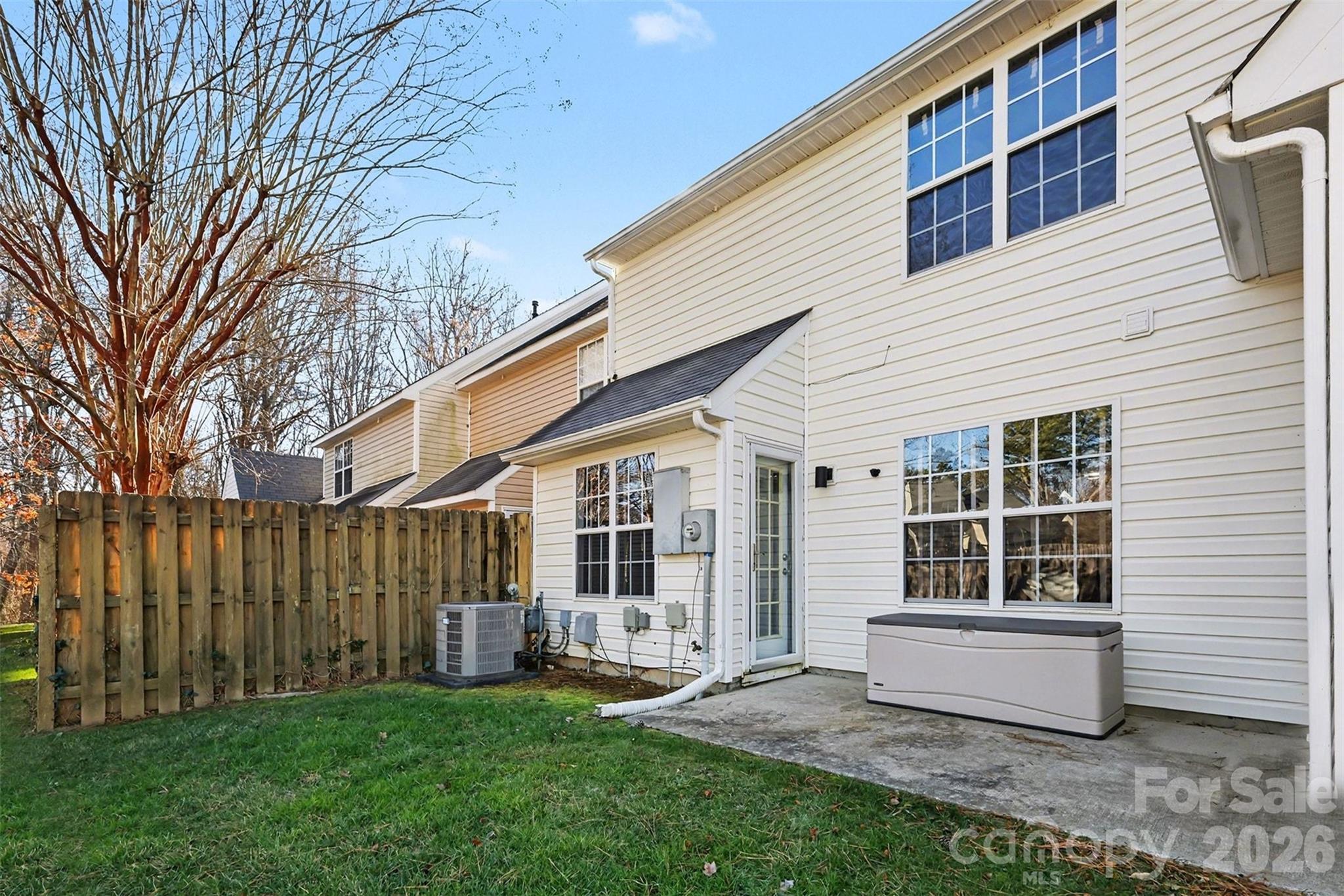 Elizabeth Townes - Residential