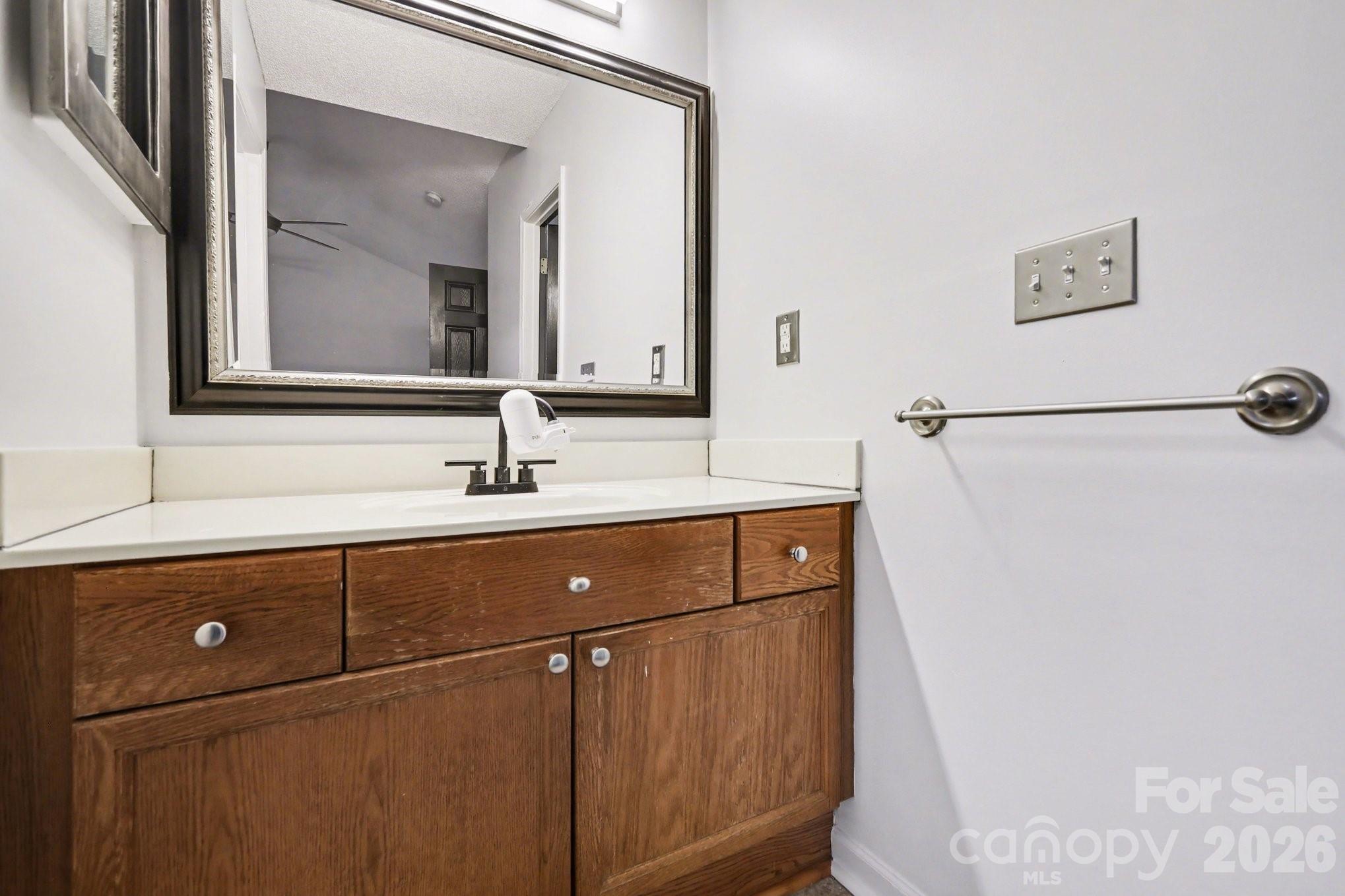 Elizabeth Townes - Residential