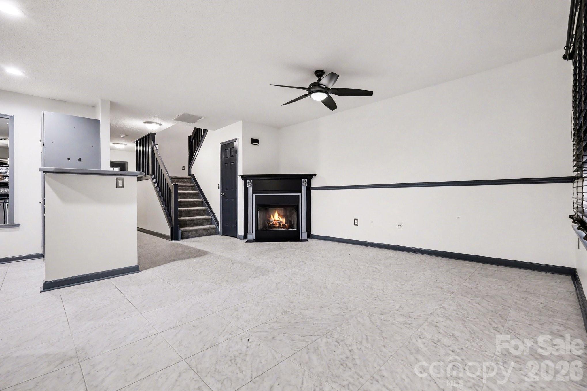 Elizabeth Townes - Residential