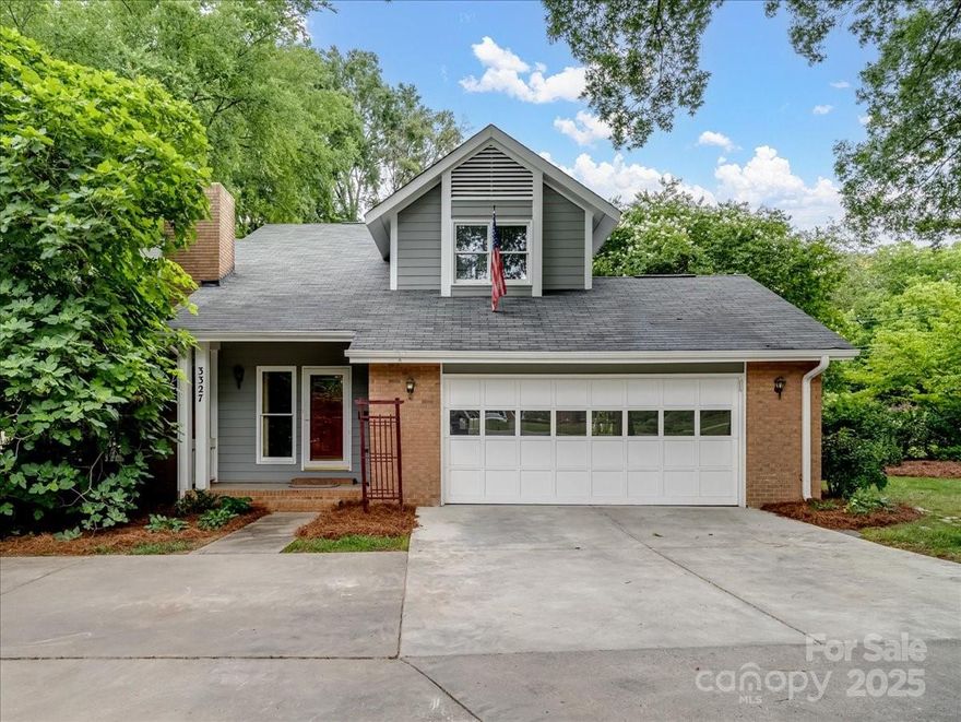 Located in the Southpark area, off Park South Road, this home features a spacious layout with a 12-foot ceiling in the primary suite on the main level and a 10-foot ceiling in the dining area. The owners added a sunroom with a permit in 2005 to enjoy the wonderful rear yard and morning sun. The family room features a fireplace for cozy evenings. The home had its roof and water heater replaced in 2023. The sellers replace two heat pumps in 2022 and 2010. Take a moment to walk through your rear yard, situated on a flat, over a half-acre lot—three raised beds for growing vegetables and flowers. A fig tree is on the property, along with many other trees and flowers. 
There are no HOA dues in Parkstone. Enjoy all the activities of the Southpark area, Summer Pops, Restaurants, Shopping, Golf, and many more!