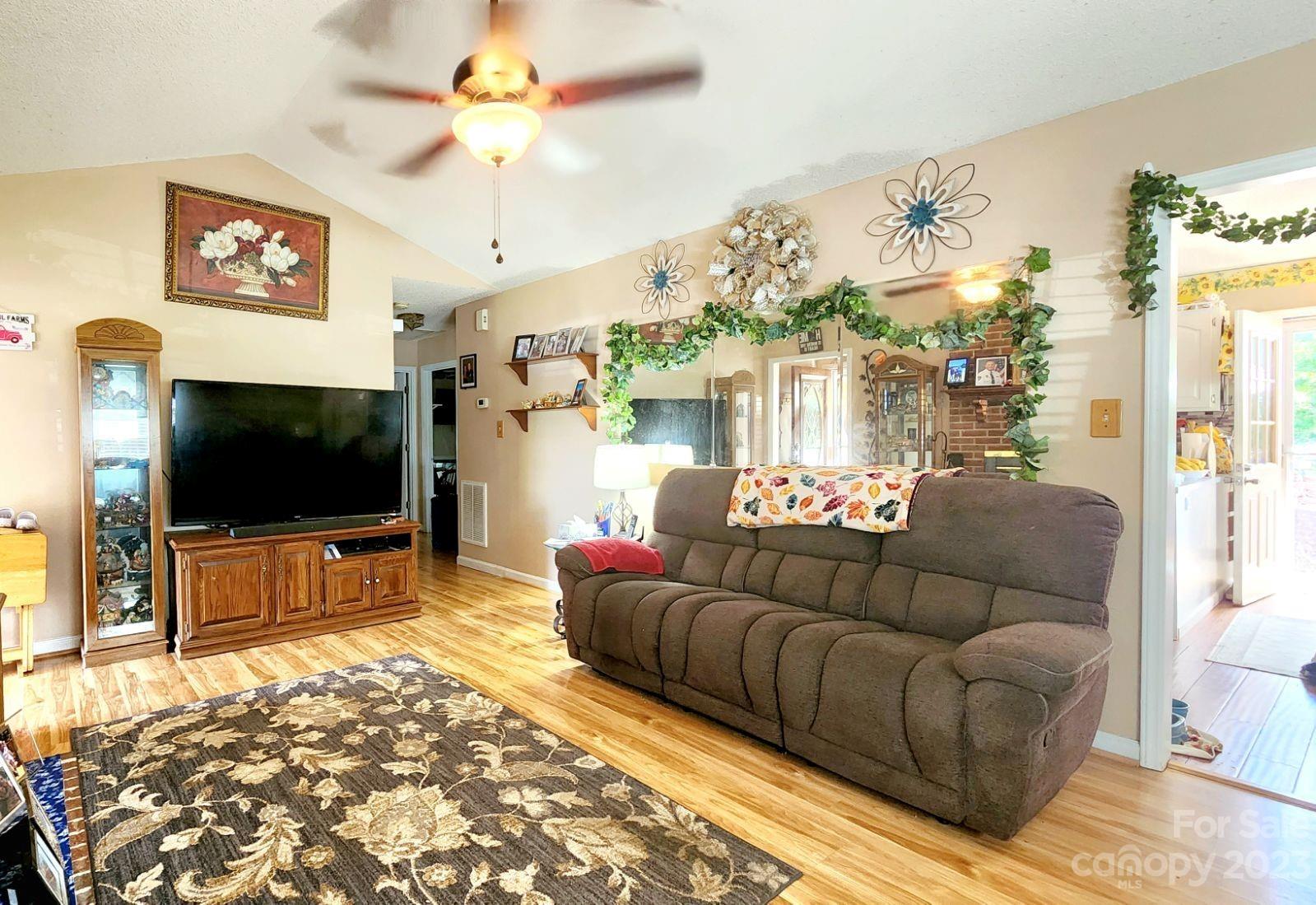 Lawyers Station - Residential