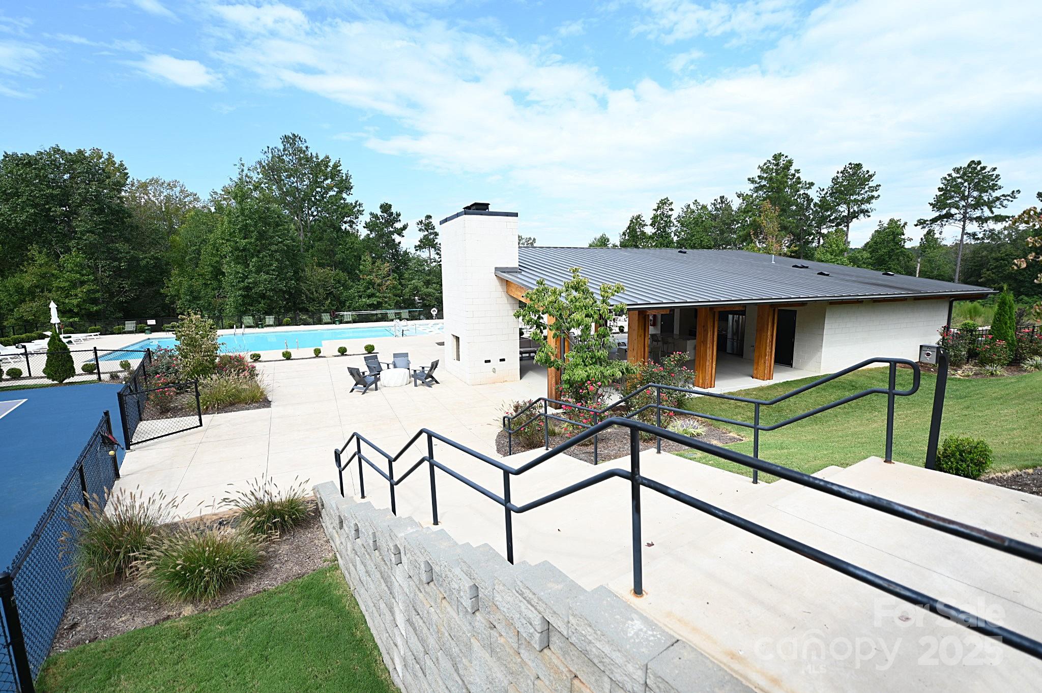 Lakeside Reserve - Land