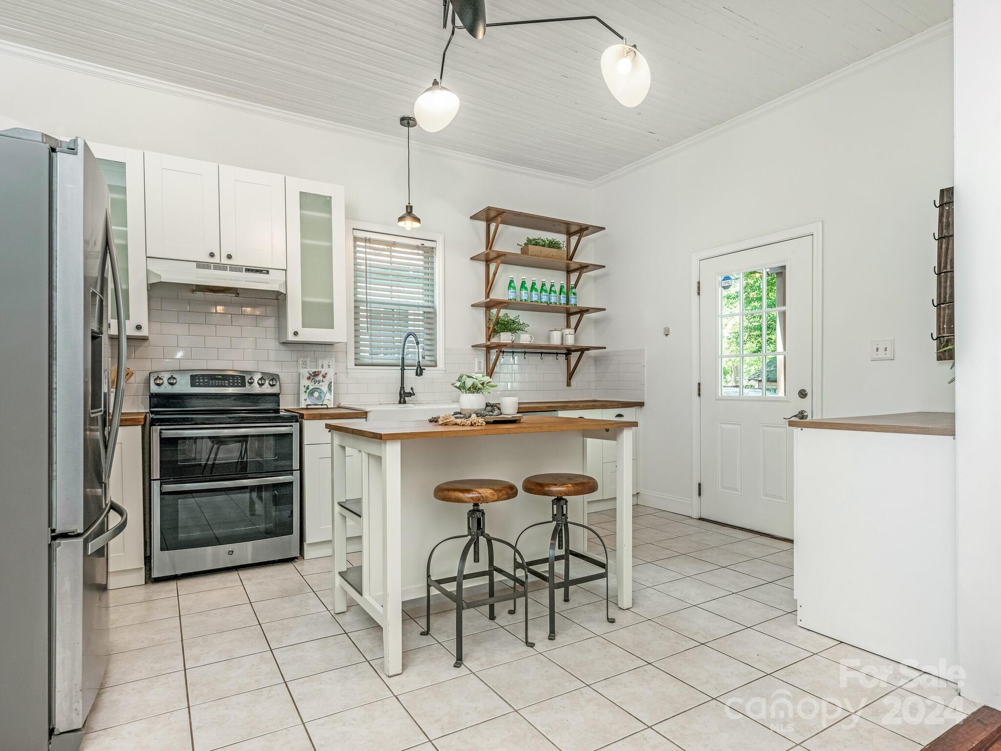 Villa Heights - Residential