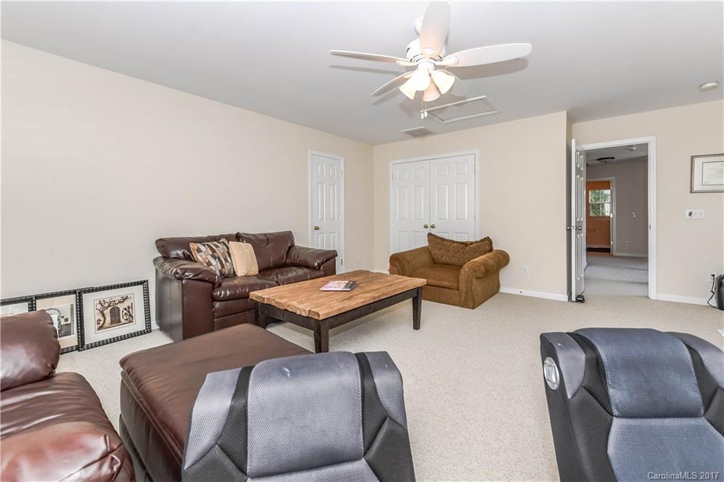 Hunter Oaks - Residential