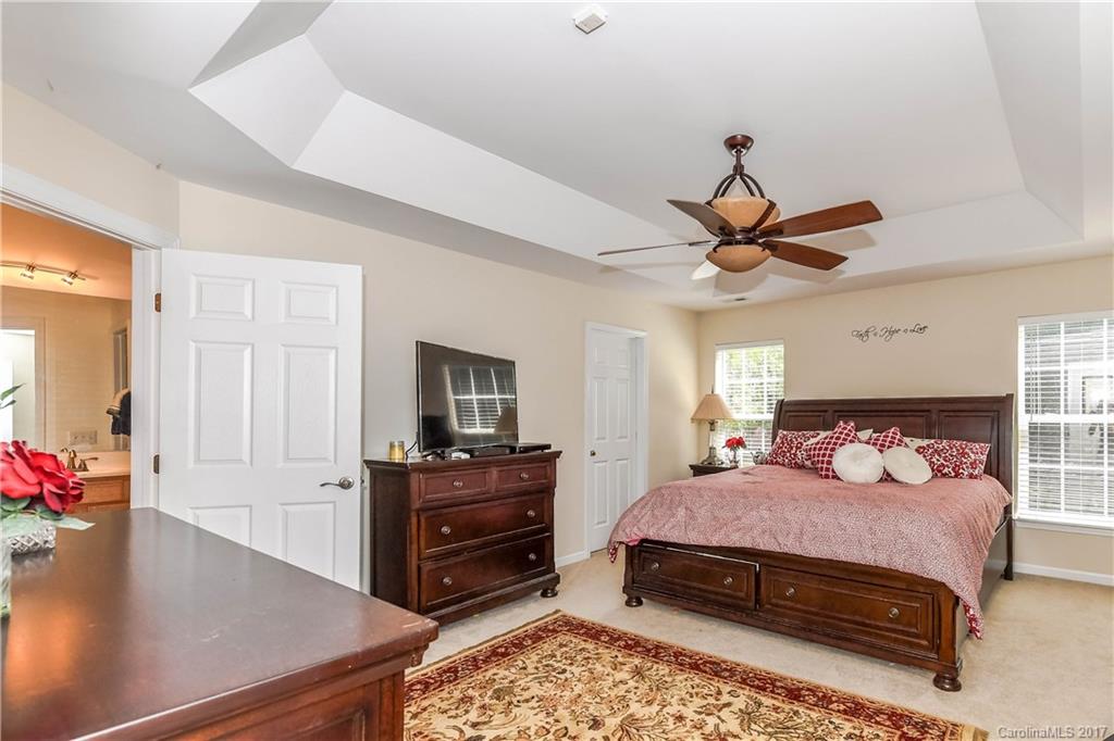 Hunter Oaks - Residential