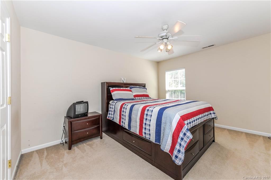 Hunter Oaks - Residential