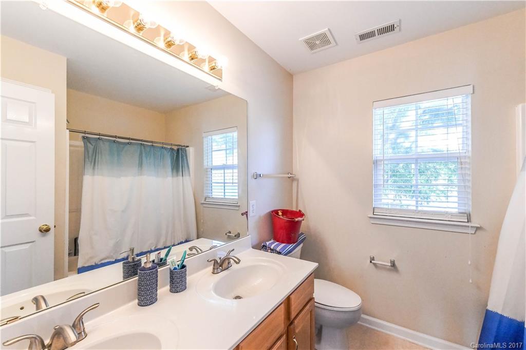 Hunter Oaks - Residential